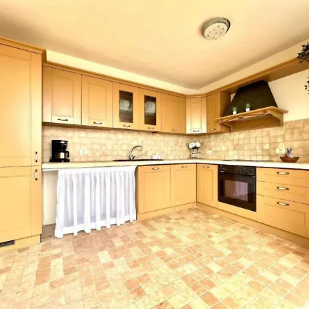 Three Bedroom With Sea View,near The Beach, Heated Pool Y Free Wifi In All Common Areas Apartman Los Realejos