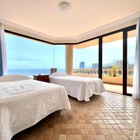 Three Bedroom With Sea View,near The Beach, Heated Pool Y Free Wifi In All Common Areas *