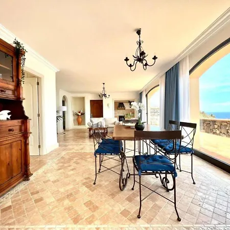 Three Bedroom With Sea View,near The Beach, Heated Pool Y Free Wifi In All Common Areas Apartmán *