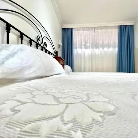 Three Bedroom With Sea View,near The Beach, Heated Pool Y Free Wifi In All Common Areas Los Realejos