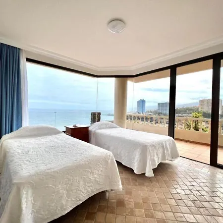 Apartman Three Bedroom With Sea View,near The Beach, Heated Pool Y Free Wifi In All Common Areas