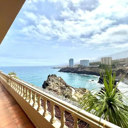 Three Bedroom With Sea View,near The Beach, Heated Pool Y Free Wifi In All Common Areas