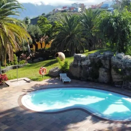 Three Bedroom With Sea View,near The Beach, Heated Pool Y Free Wifi In All Common Areas